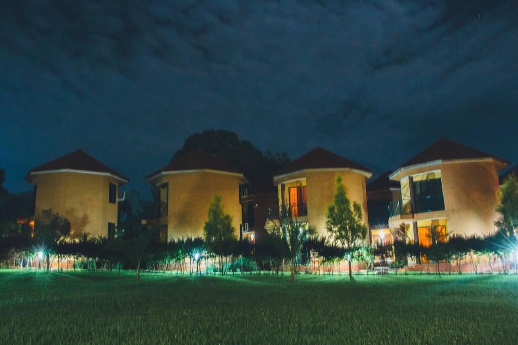 Nile Village Hotel & Spa 진자 외부 사진