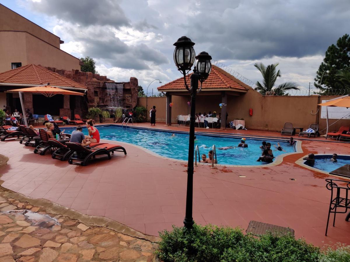 Nile Village Hotel & Spa 진자 외부 사진